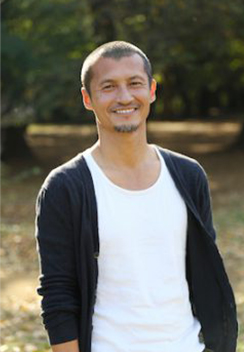 Yuuki Aoki 鈴アオキ 裕キ